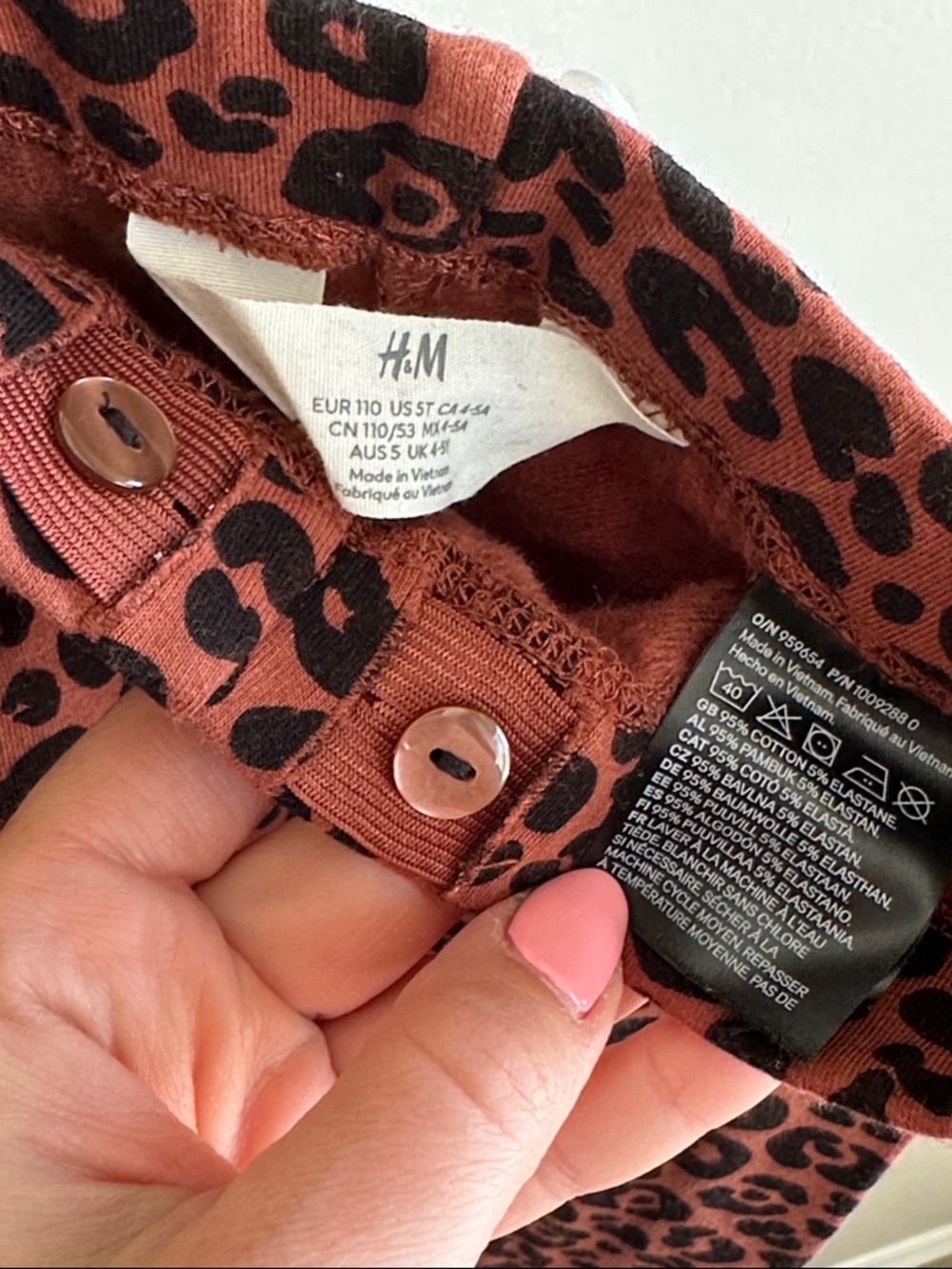 H&M Leopard Print Set Size 5T - Picture 16 of 16